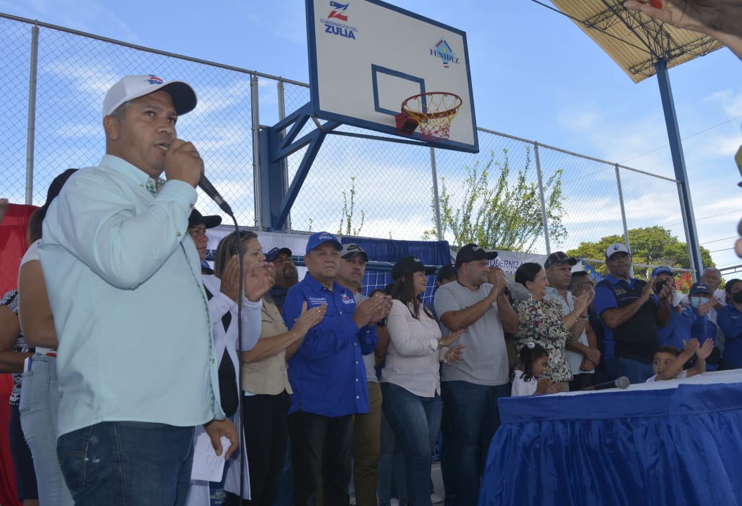 Gobernaci N Del Zulia Entreg Espacio Deportivo En La Ca Ada De