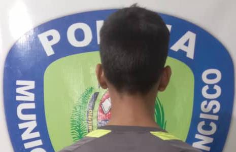 Polisur Detiene Un Joven En El Bajo Por Hurto De Mercanc A En