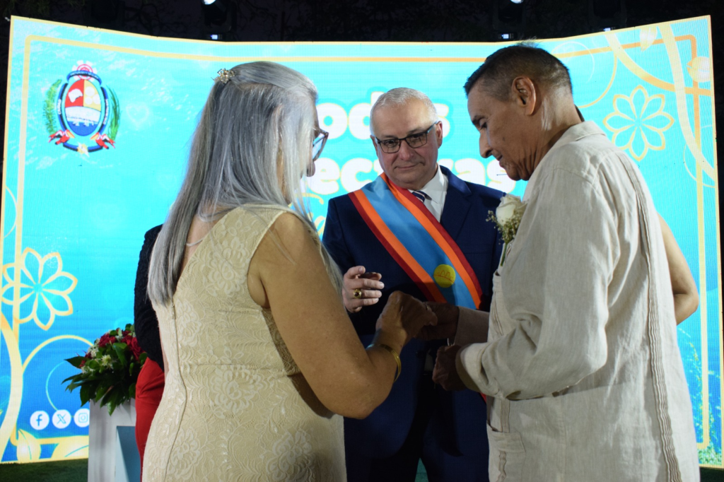 Cincuenta Y Dos Parejas Sellaron Su Amor En Las Bodas Colectivas San